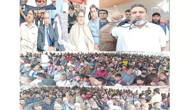 Apni Party conducts a public gathering in Anantnag | Jammu and Kashmir assembly elections must be held immediately: Altaf Bukhari's