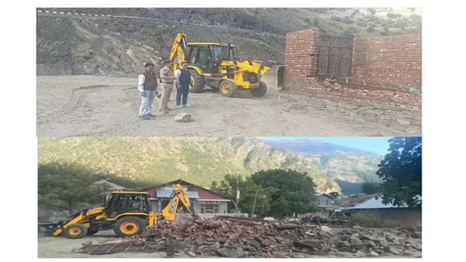 A demolition drive was held in Gulabgarh